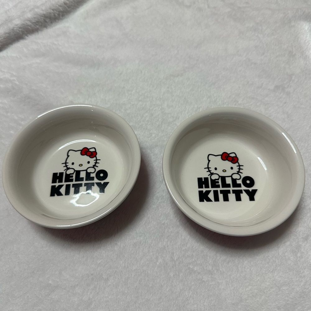 Pet bowls